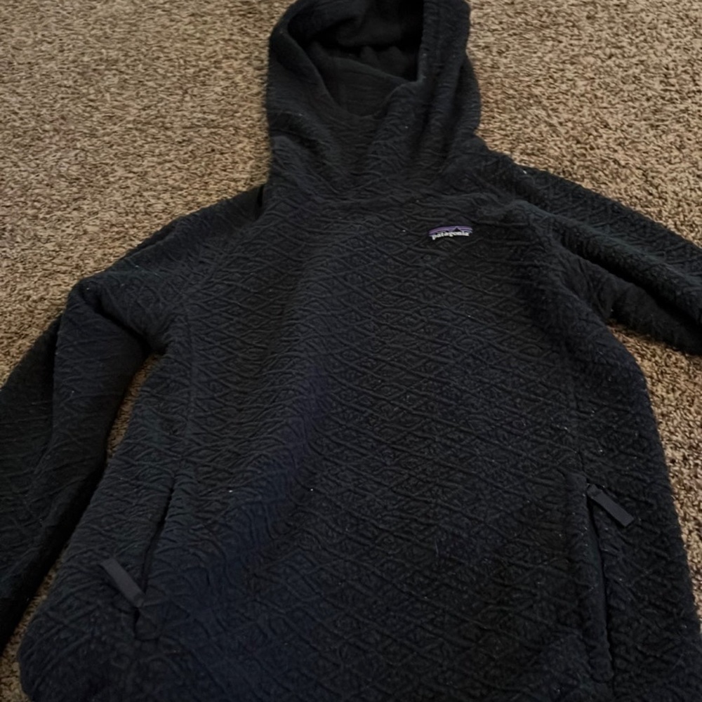 Patagonia Diamond Weave cowl neck Capra Pullover